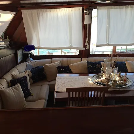 Regina Del Sud Botel Formia